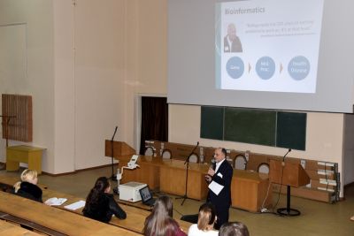 Ian Toma, profesor asociat al Universității