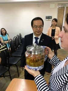 Delegația din China